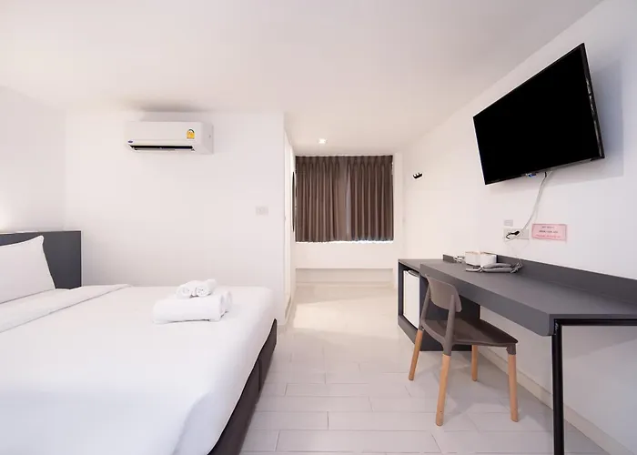 The Urban Oasis 3*