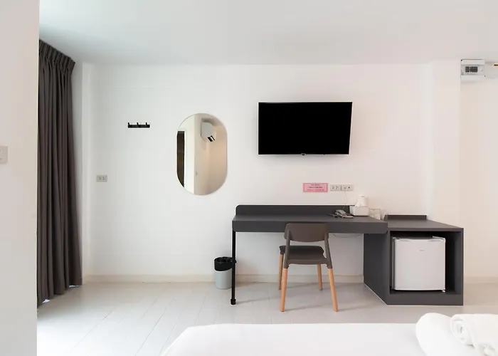 The Urban Oasis 3*