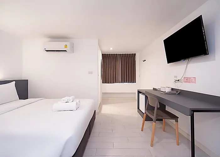 호텔 The Urban Oasis 3*