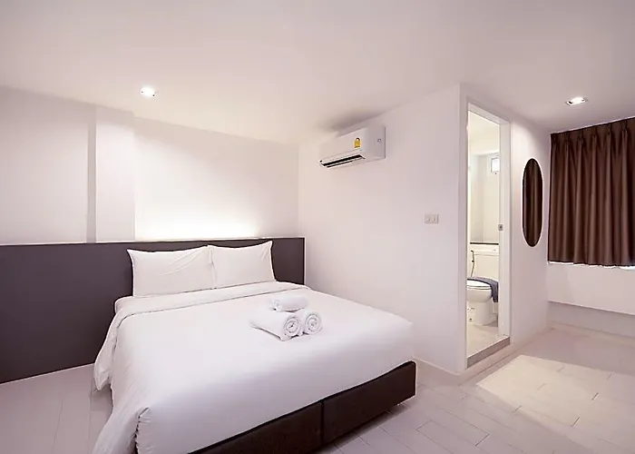 The Urban Oasis 3*