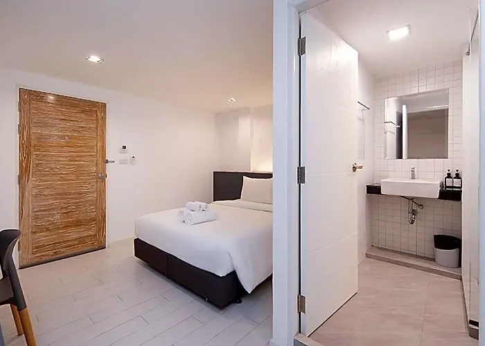 호텔 The Urban Oasis 3*